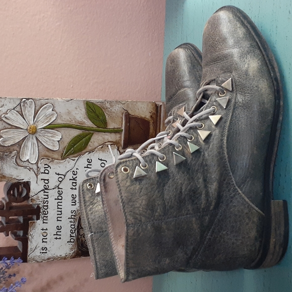 DISTRESSED BOOTS SZ 38 EUR - Picture 2 of 8